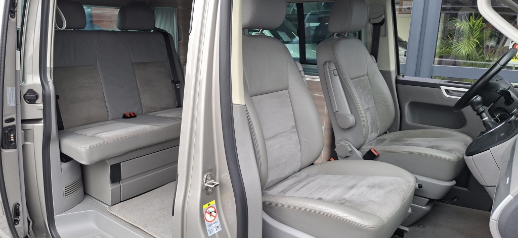 Volkswagen T5 GP California Generation – T6.1 tentdoek – Leer/Alcantara - 2014 Volkswagen T5 GP California Generation – T6.1 tentdoek – Leer/Alcantara - 2014