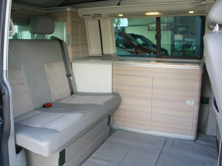 Volkswagen T5 GP California Comfortline – Leer/ Alcantara - 2012 Volkswagen T5 GP California Comfortline – Leer/ Alcantara - 2012