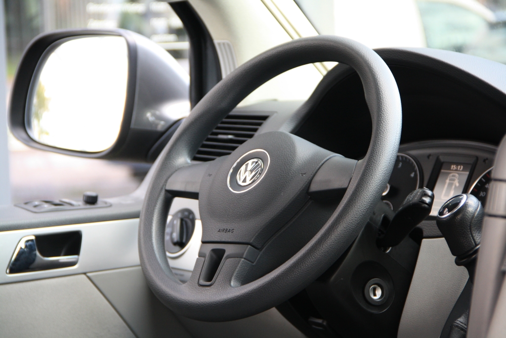 Volkswagen T5 GP California Comfortline – Lage KmStand! - 2015