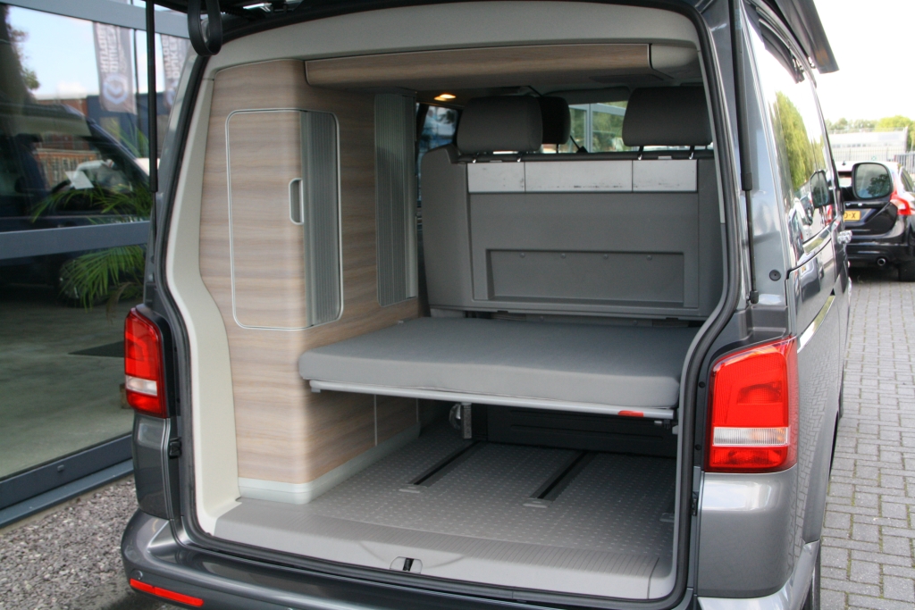 Volkswagen T5 GP California Comfortline – Lage KmStand! - 2015