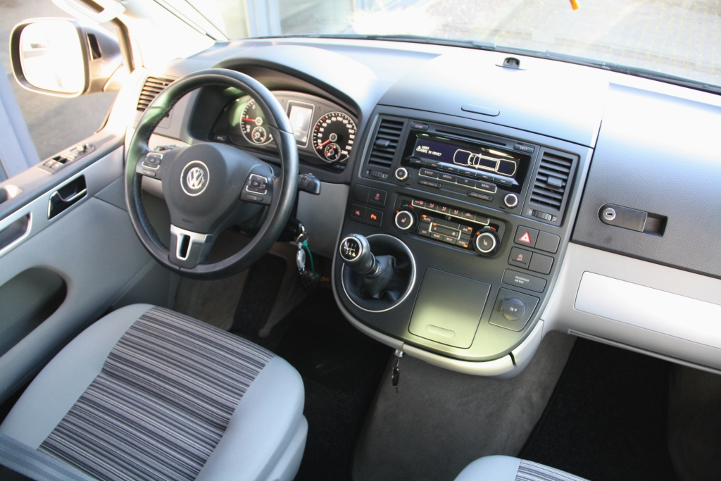 Volkswagen T5 GP California Comfortline – Led/ Xenon - NL Auto - 2015