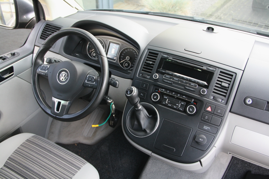 Volkswagen T5 GP California Comfortline – 2014