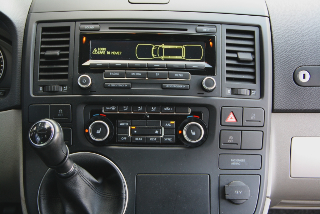 Volkswagen T5 GP California Comfortline – 2014